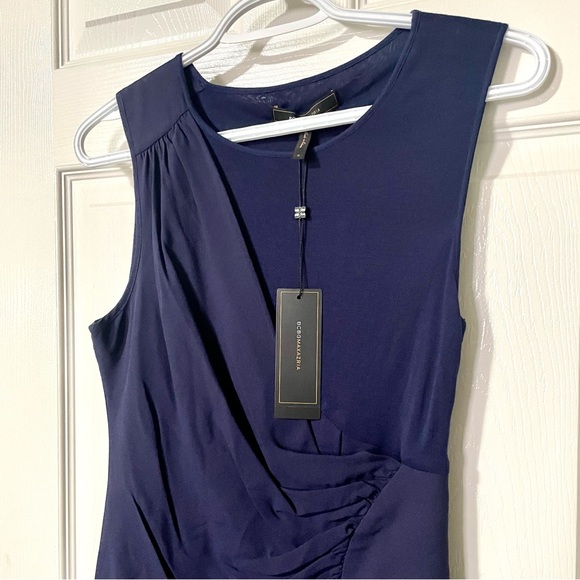 BCBGMAXAZRIA Draped Side Zipper Dress. Size 0 - Picture 5 of 16